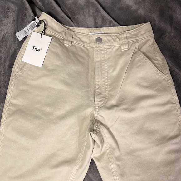Aritzia TNA - NWT Campbell Pants in Beige - Picture 4 of 6